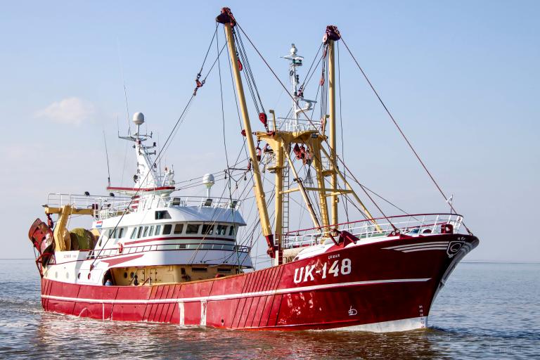LUNAR Fishing Vessel Detalles Del Buque Y Posici n Actual IMO 
