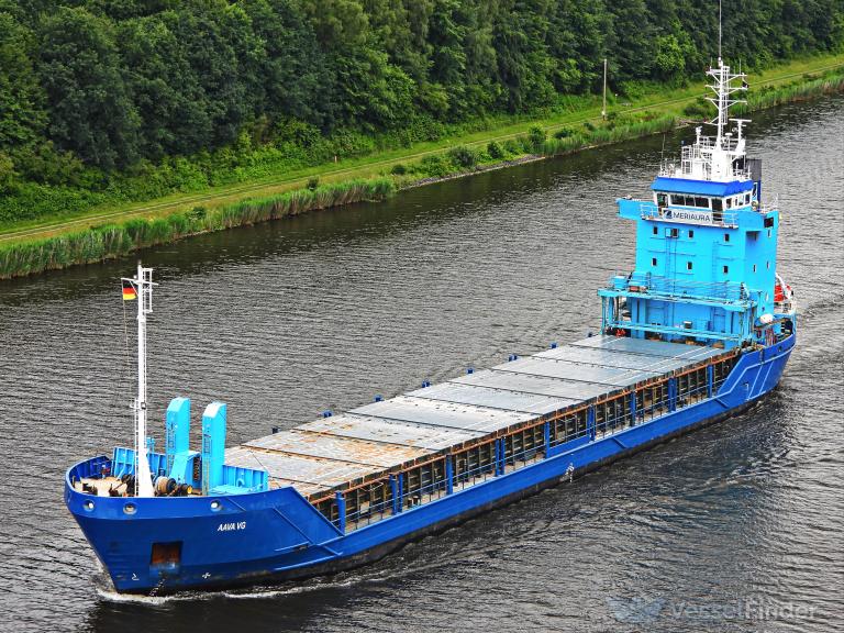 ship photo