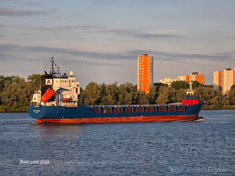 ship photo