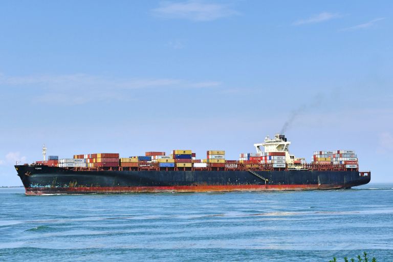 YORK, Container Ship Details and current position IMO 9196838 MMSI