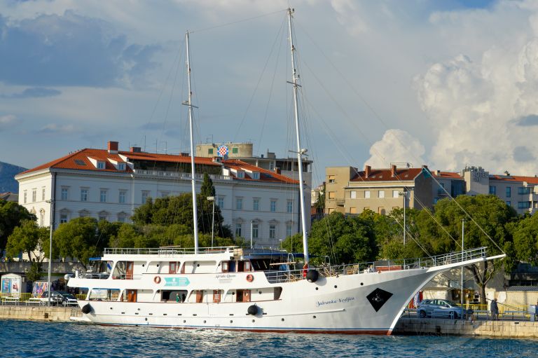 JADRANSKA KRALJICA photo