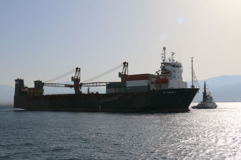 OIL TENDER 2 photo