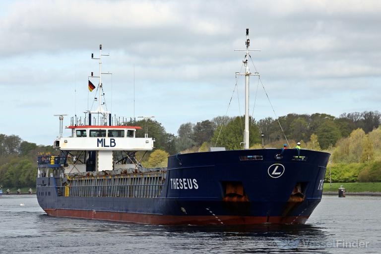 ship photo