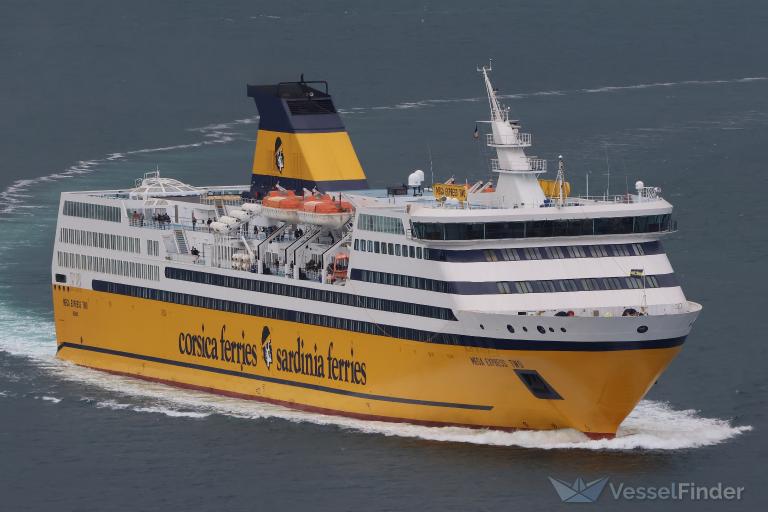 MEGA EXPRESS TWO photo