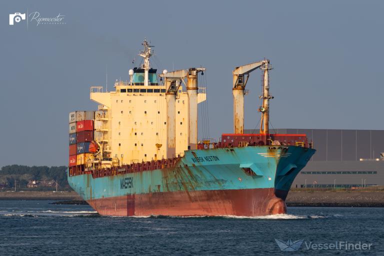 MAERSK NESTON photo