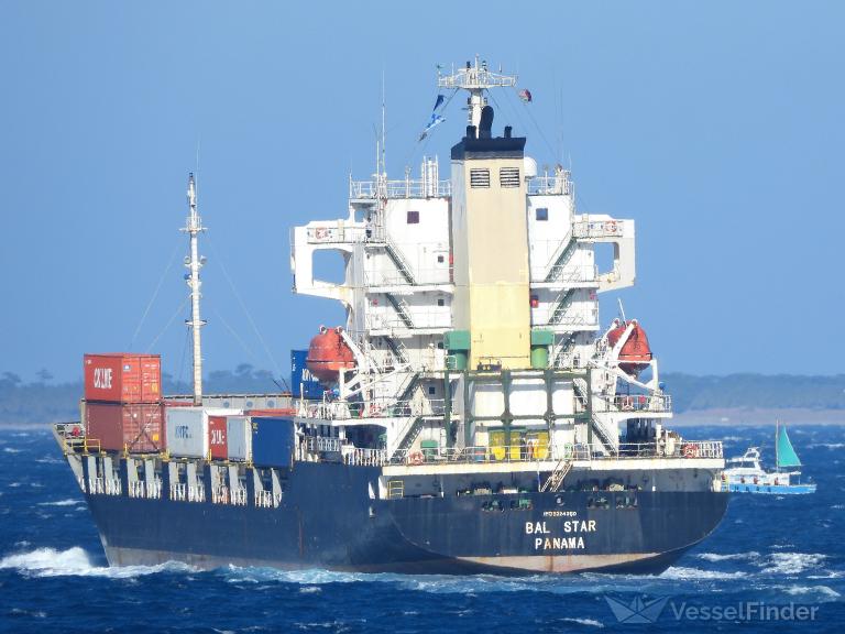 OCEAN BREEZE I photo