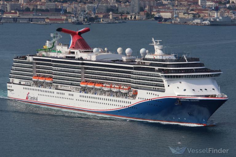 CARNIVAL LEGEND photo