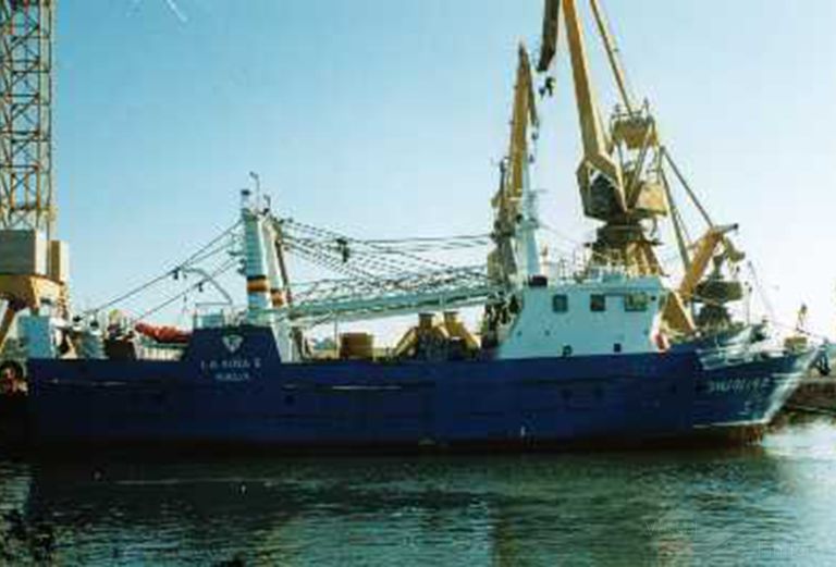 LA NINA R photo