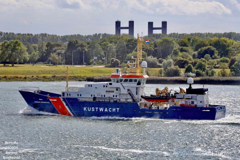 BAREND BIESHEUVEL photo
