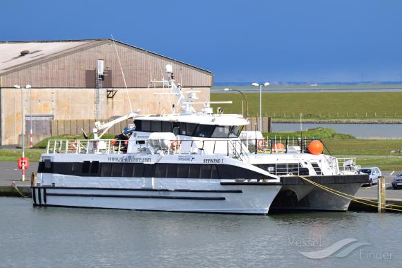 ship photo