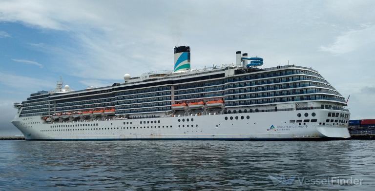 ADORA MEDITERRANEA photo