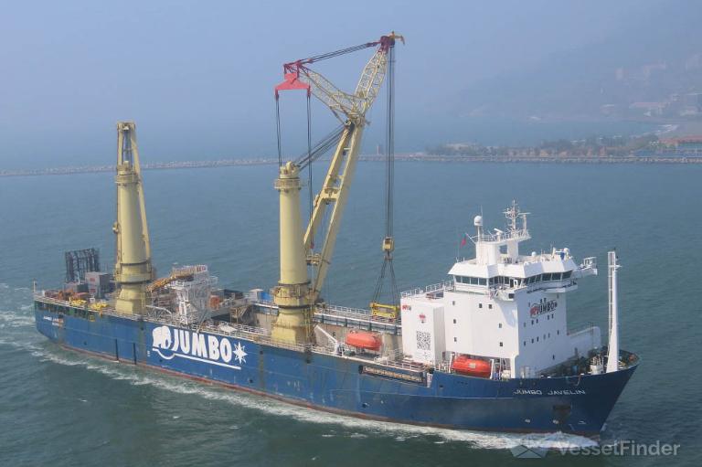 JUMBO JAVELIN, Heavy Load Carrier Détails du bateau et situation