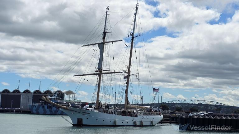 ROBERT C. SEAMANS photo