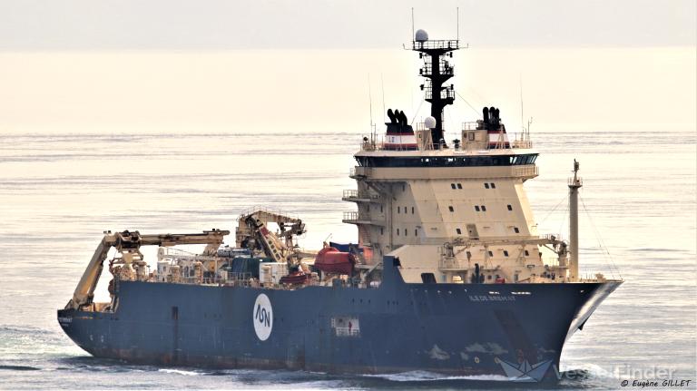 Ile De Brehat Cable Layer Details And Current Position Imo Mmsi Vesselfinder