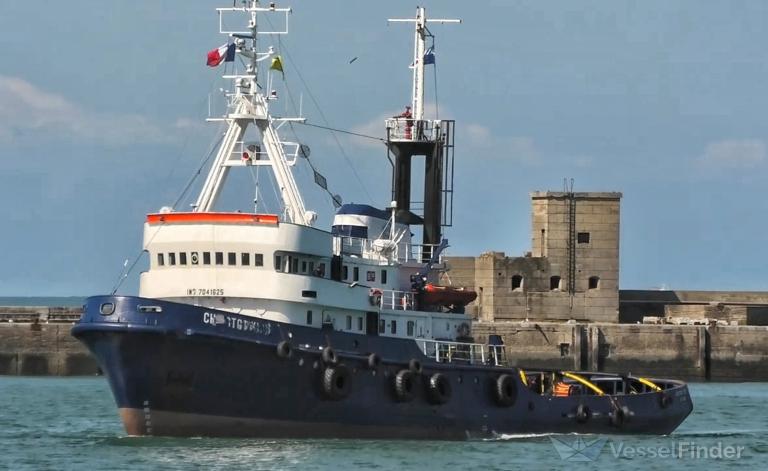 ship photo