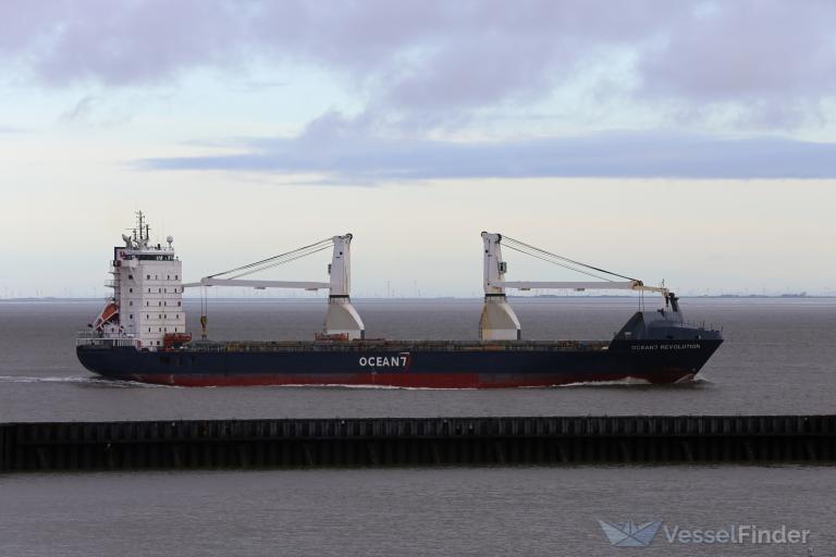 OCEAN7 REVOLUTION photo