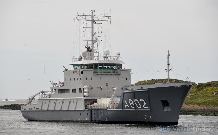 HNLMS SNELLIUS photo
