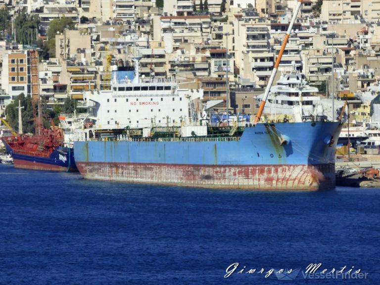 WORLD TRADER I photo