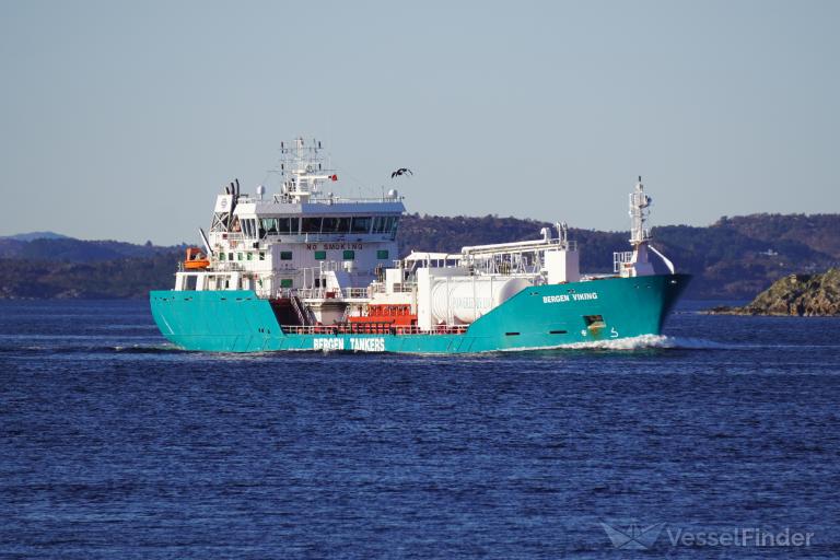 ship photo