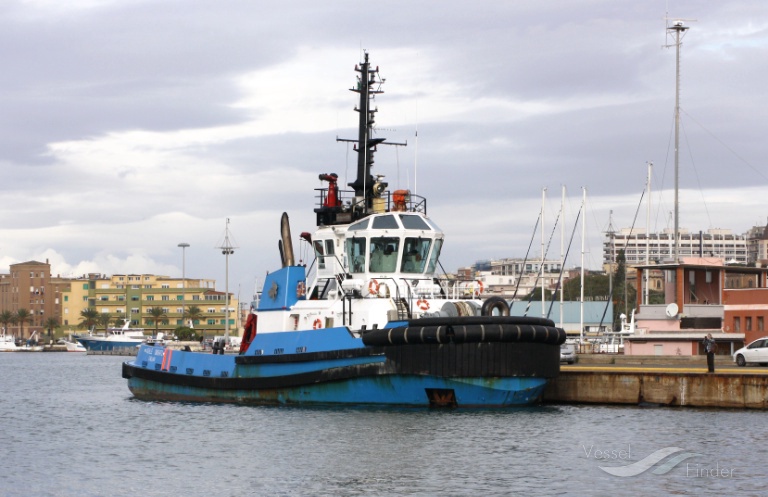 ship photo