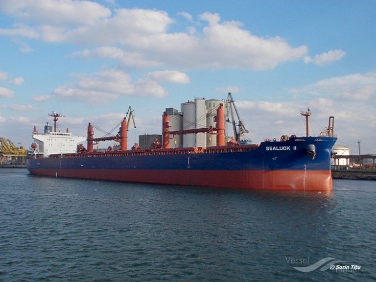 YANGTZE DORA photo