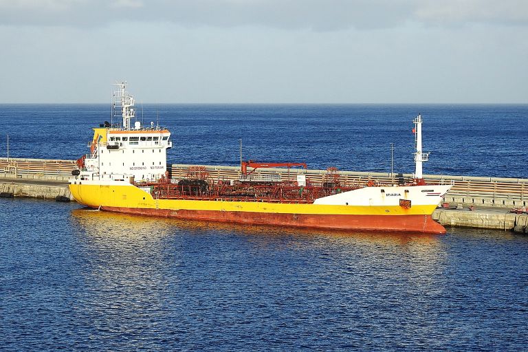 NIVARIA, Chemical/Oil Products Tanker Details and current position