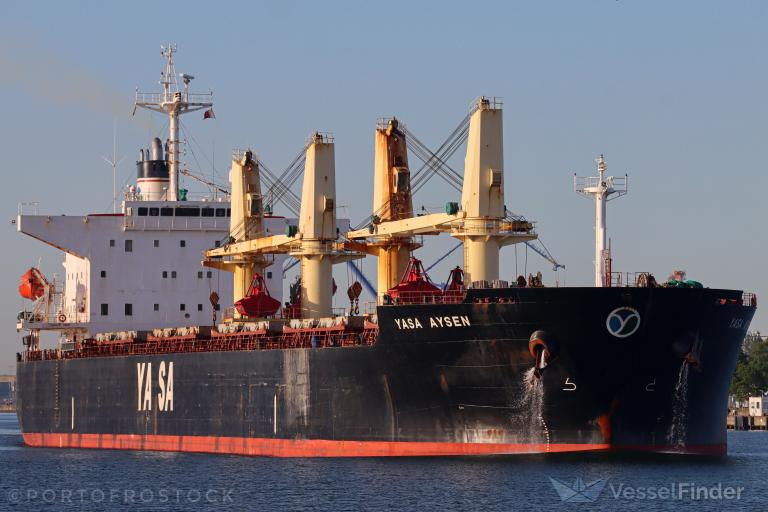 ANDHIKA SHAKILLA photo