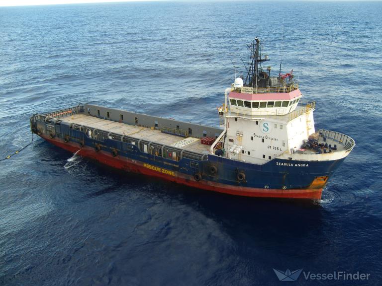 ILHA D SAO SEBASTIAO photo