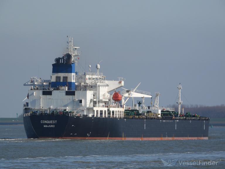 DE XI, Crude Oil Tanker - Details and current position - IMO
