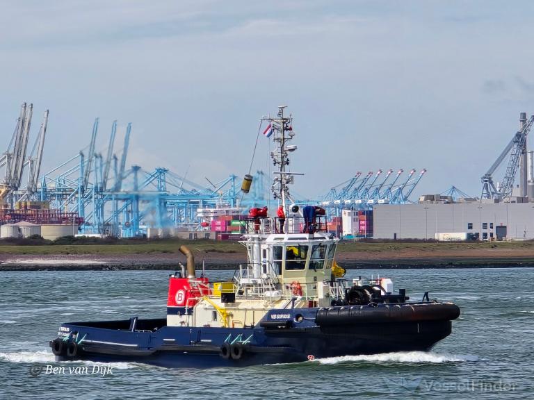 ship photo