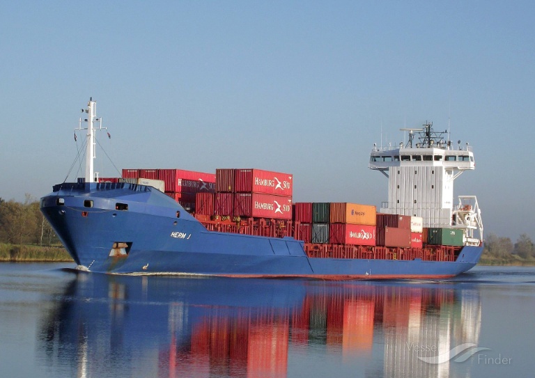 ship photo