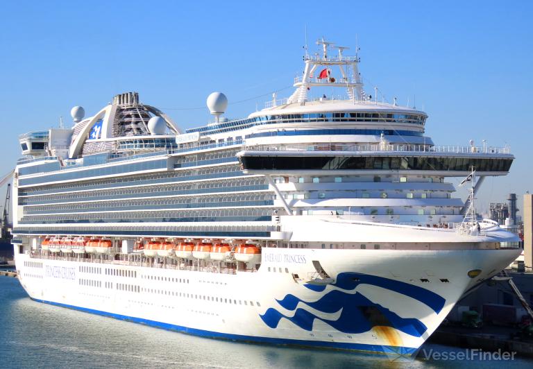 EMERALD PRINCESS photo