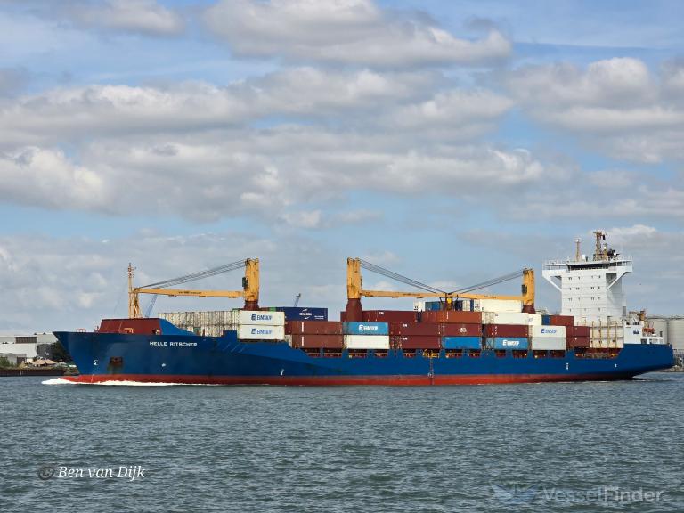 HELLE RITSCHER photo