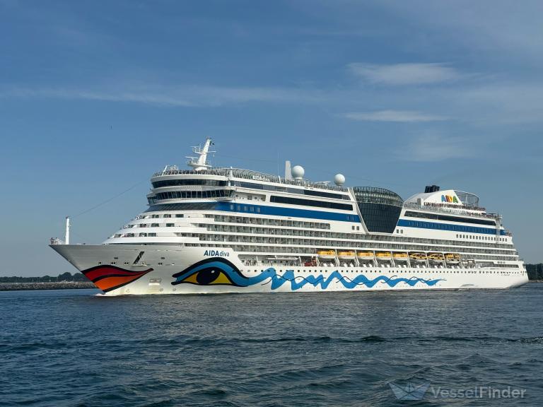 ship photo