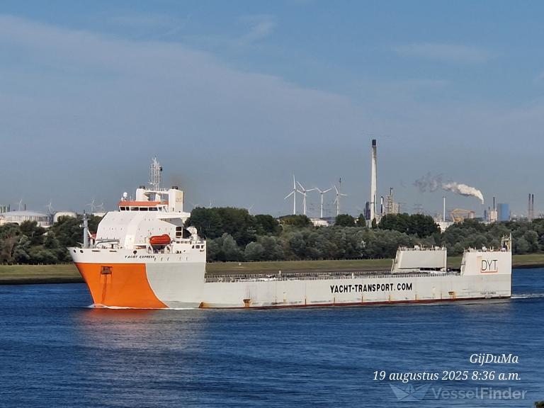 YACHT EXPRESS photo