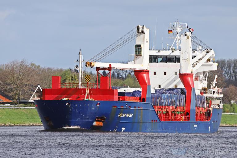 ship photo