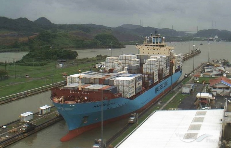 MAERSK BATAM, Container Ship - Detalles del buque y posición actual ...