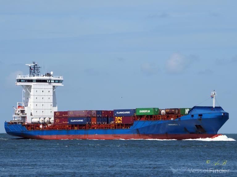 ship photo