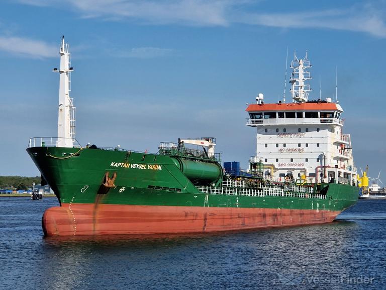 ship photo
