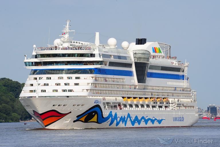 ship photo