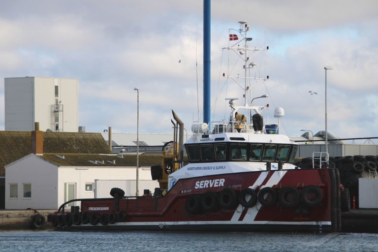SERVER, Tug - Details and current position - IMO 9364538 - VesselFinder