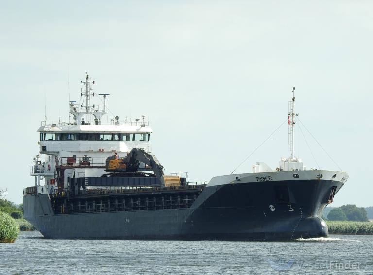 ship photo