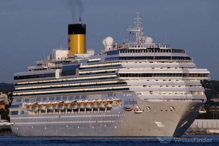 ship photo