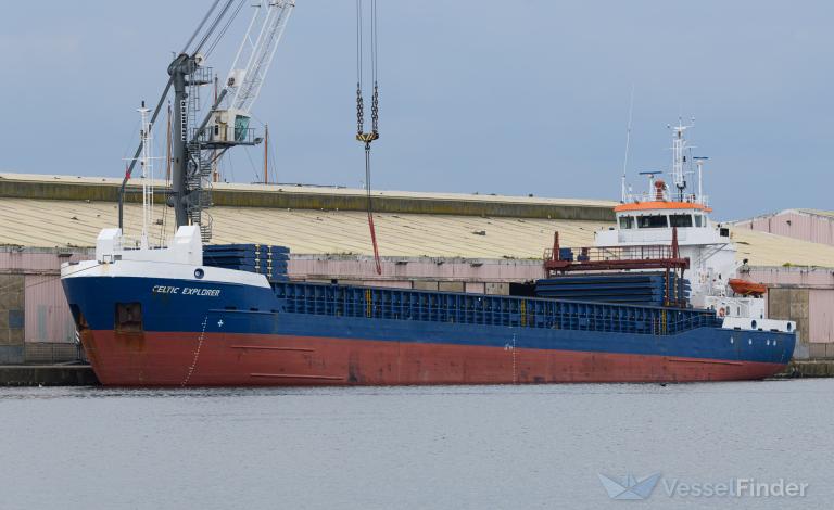 ship photo