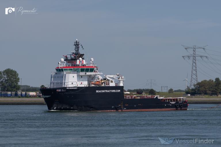 ship photo