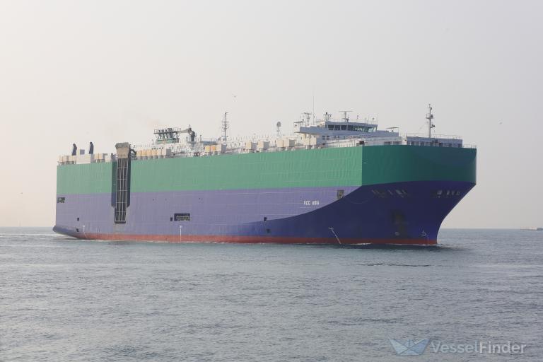 ship photo