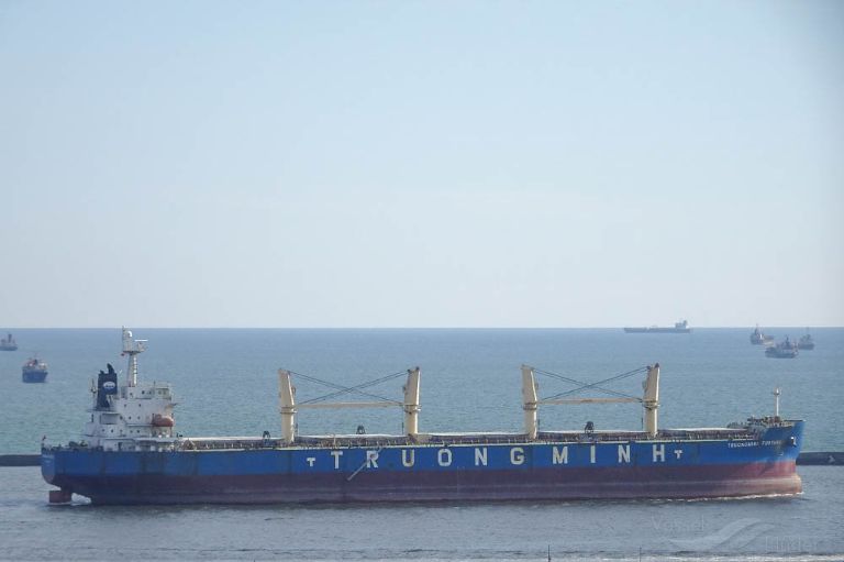 ship photo