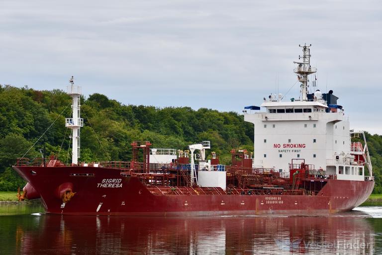 SIGRID THERESA photo