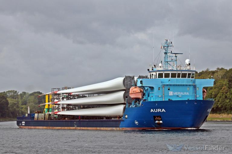 ship photo
