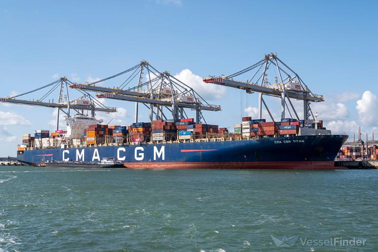 CMA CGM TITAN photo